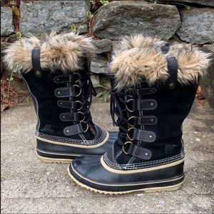 Sorel Joan of Arctic Boot size 8